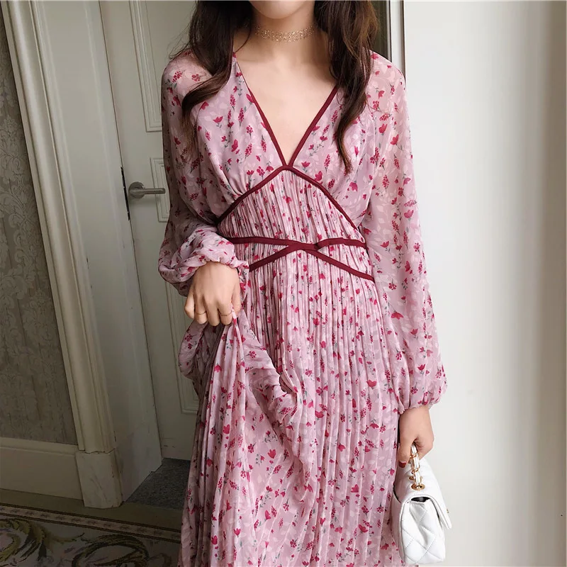 Beach Style Flower Dress Women V-neck Holiday Long Dress Ladies Sweet Draped Print Women Dress Long Sleeve Streetwear
Beach Style Flower Dress Women V-neck Holiday Long Dress Ladies Sweet Draped Print Women Dress Long Sleeve Streetwear