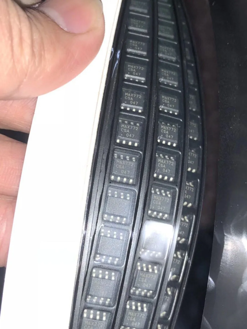 10 шт./лот MAX772CSA MAX772CSA-T MAX SOP-8P импульсный контроллер Chip REG CTRLR BST PWM оригинальная фабрика
10 шт./лот MAX772CSA MAX772CSA-T MAX SOP-8P импульсный контроллер Chip REG CTRLR BST PWM оригинальная фабрика