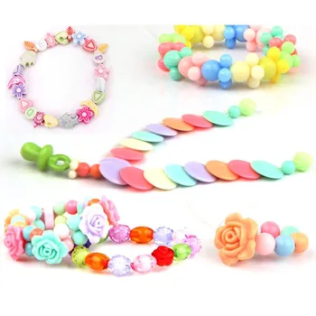 DIY Acrylic Bead Kit With 10 Grids Plastic Box Handmade Jewelry Beads Set Necklaces Bracelet Making Educational Toy For Children
DIY Acrylic Bead Kit With 10 Grids Plastic Box Handmade Jewelry Beads Set Necklaces Bracelet Making Educational Toy For Children