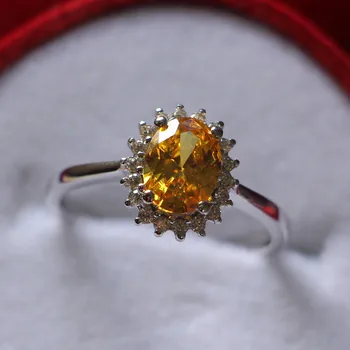 Lucky Style Solid 18K White Gold Ring 2CT Oval Shape Yellow Simulate Diamond Fine Ring Jewelry For Girl Never Fade Or Discolor
Lucky Style Solid 18K White Gold Ring 2CT Oval Shape Yellow Simulate Diamond Fine Ring Jewelry For Girl Never Fade Or Discolor