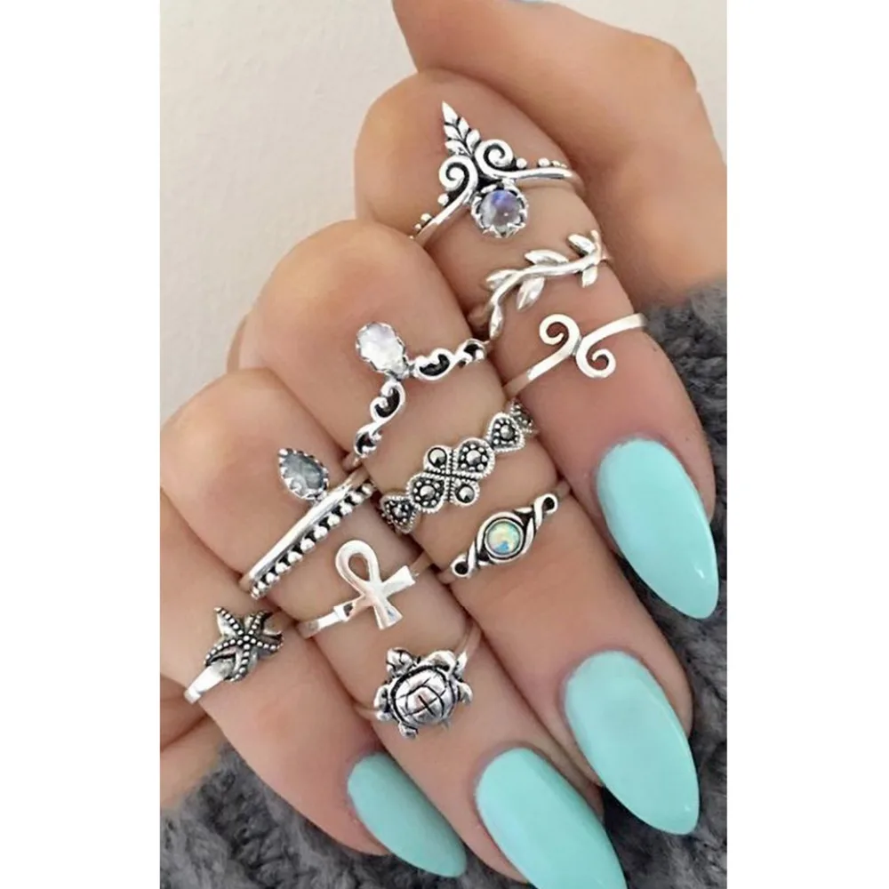 eManco Perfect 925 Silver Ring Bohemian Crown Shape Cute Ring Colorful Shining Water Drop Ring Anneaux pour les femmes
eManco Perfect 925 Silver Ring Bohemian Crown Shape Cute Ring Colorful Shining Water Drop Ring Anneaux pour les femmes