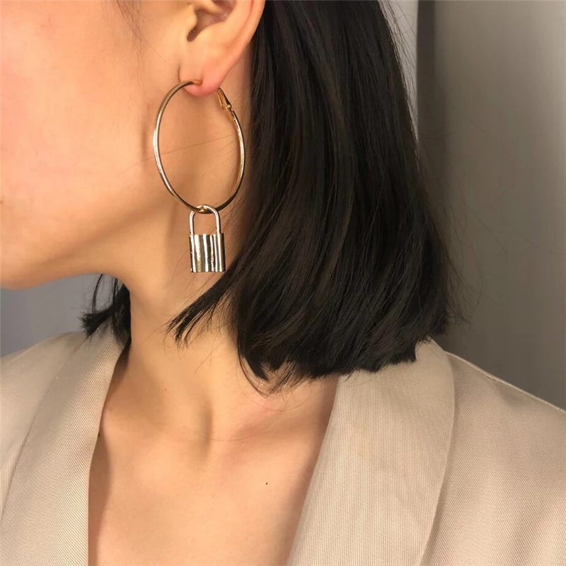Round Circle Chunky Earrings For Women Silver Gold Earring Big Lock Earrings Large Padlock Earings Jewelry WNW107
Round Circle Chunky Earrings For Women Silver Gold Earring Big Lock Earrings Large Padlock Earings Jewelry WNW107