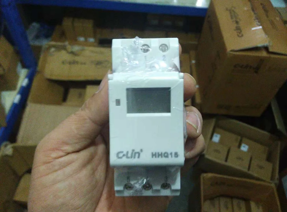 Brand new original authentic C-Lin HHQ15 (DHC15) Intelligent Street Light Controller AC220V
Brand new original authentic C-Lin HHQ15 (DHC15) Intelligent Street Light Controller AC220V