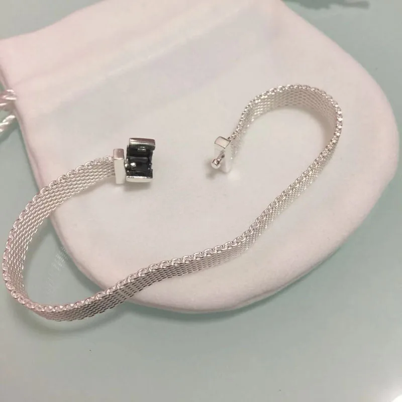 new Snatched 100 925 Sterling Silver jewelry Reflexions Clips Charm In Shine With Clear Cubic Zirconia Fit DIY Original Bracelet
new Snatched 100 925 Sterling Silver jewelry Reflexions Clips Charm In Shine With Clear Cubic Zirconia Fit DIY Original Bracelet
