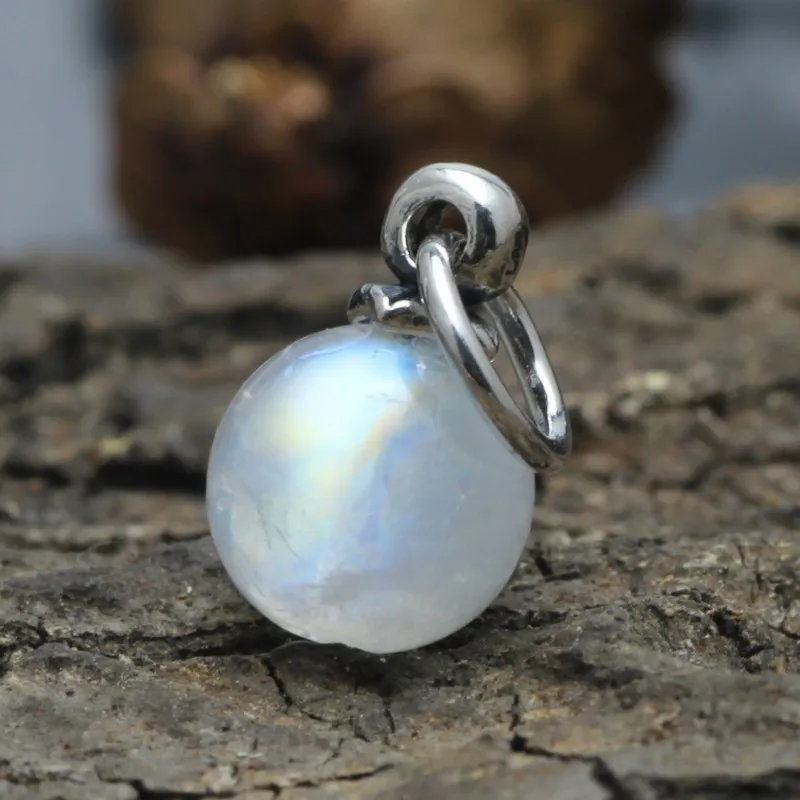 Pendants DIY Jewelry 925 Sterling Silver White moonlight pendant Beads bracelet necklace chain pendant Beads For Jewelry making
Pendants DIY Jewelry 925 Sterling Silver White moonlight pendant Beads bracelet necklace chain pendant Beads For Jewelry making