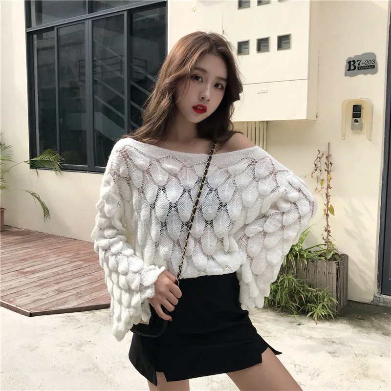 NORMOV 2019 New Women Sweater Hollow Hook Thin Through Sexy Loose Korean Flared Long Sleeves Breathable Solid Tops Sweater
NORMOV 2019 New Women Sweater Hollow Hook Thin Through Sexy Loose Korean Flared Long Sleeves Breathable Solid Tops Sweater