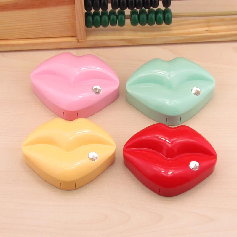 

10pcs Fashion New lovely creative Sexy Lips Contact Lens Case with Mirror Lenses Box Easy to carry Nursing box Random color