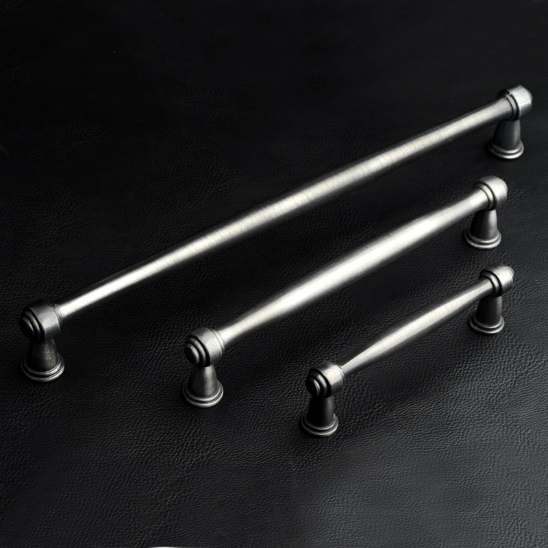 10Pcs Zinc Silver Wiredrawing Modern Simple Design Cabinets Handle ( C:C:96MM L:112MM)
10Pcs Zinc Silver Wiredrawing Modern Simple Design Cabinets Handle ( C:C:96MM L:112MM)