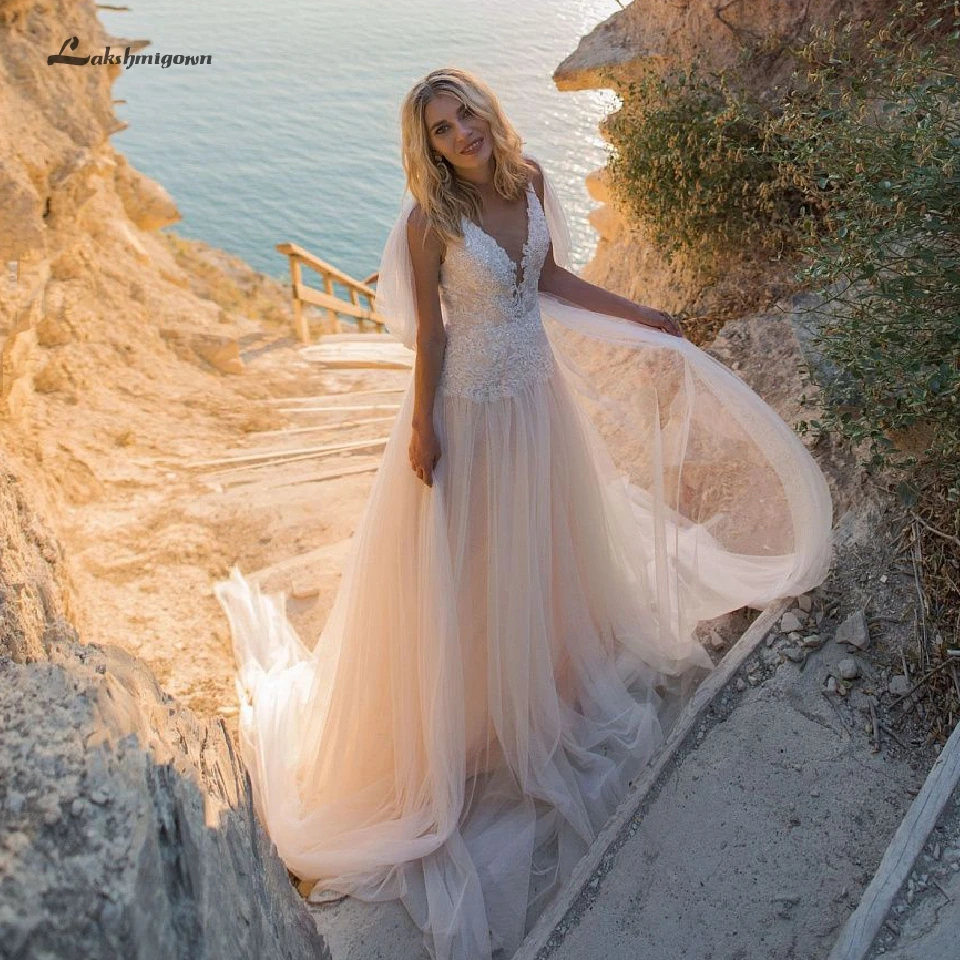 Lakshmigown Little Mermaid Wedding Dress Deep V Neck Sheer Lace Back Sexy Tulle Long Bridal Gown Summer Wedding Dress Boho 2019
Lakshmigown Little Mermaid Wedding Dress Deep V Neck Sheer Lace Back Sexy Tulle Long Bridal Gown Summer Wedding Dress Boho 2019