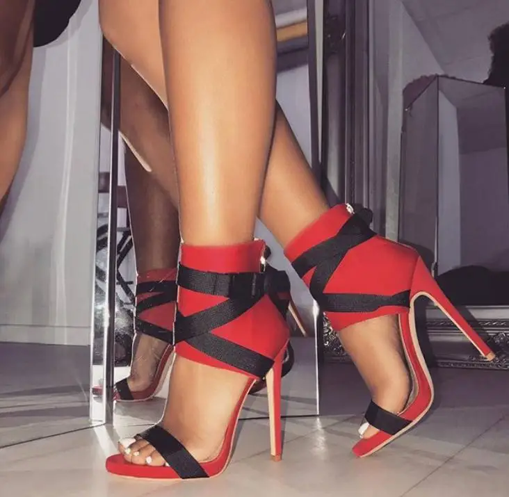 New Roman style cool sandals women high heels zipper boots peep-toe hollow cross strap color matching pair
New Roman style cool sandals women high heels zipper boots peep-toe hollow cross strap color matching pair