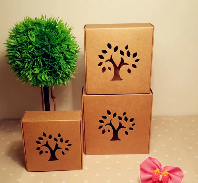 10.5*10.5*4cm kraft paper box with tree hollow Pattern window small kraft soap packing box Kraft paper gift packaging box
10.5*10.5*4cm kraft paper box with tree hollow Pattern window small kraft soap packing box Kraft paper gift packaging box