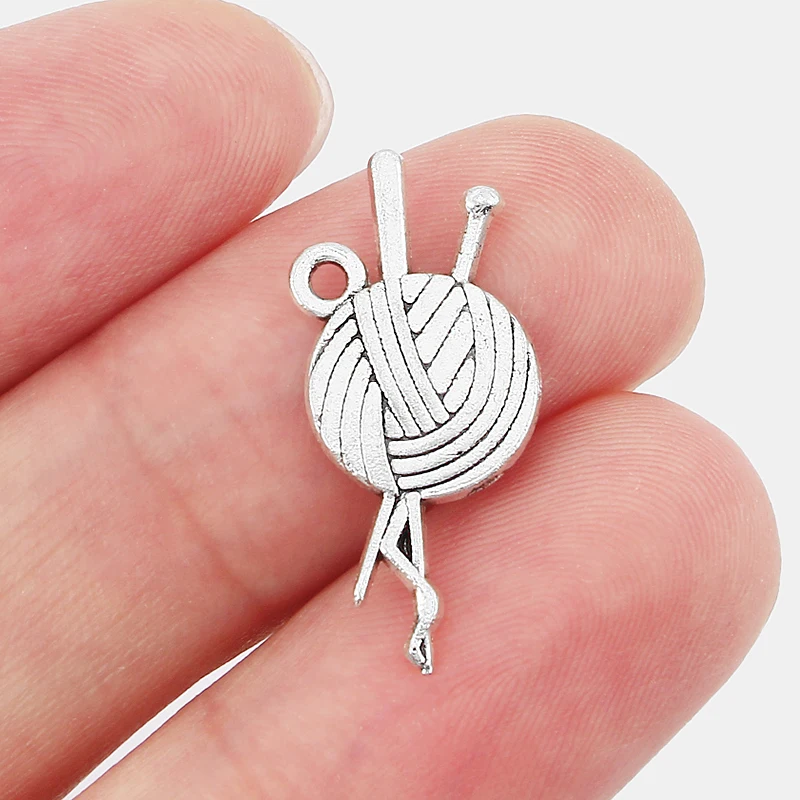 30PCS Tibetan Silver Balls Shape Wool Yarn Spool Needle Charms Pendants for Necklace Jewelry Findings
30PCS Tibetan Silver Balls Shape Wool Yarn Spool Needle Charms Pendants for Necklace Jewelry Findings