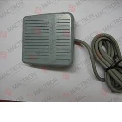 Plastic Foot Switch Pedal Switch AC 250V 10A 20cm
Plastic Foot Switch Pedal Switch AC 250V 10A 20cm