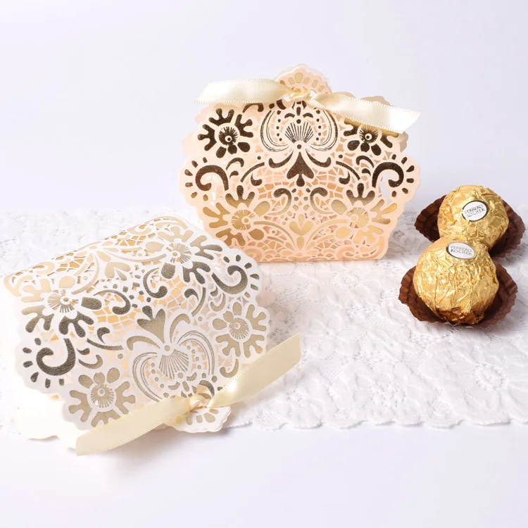100pcs/lot Laser Cut Wedding Favor Boxes Wedding Candy Box Casamento Wedding Favors And Gifts
100pcs/lot Laser Cut Wedding Favor Boxes Wedding Candy Box Casamento Wedding Favors And Gifts
