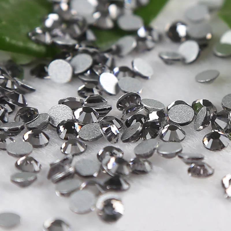 1440pcs transperant black ss3 Nail Crystal Non HotFix Rhinestone wallpaper flatback rhinestone factory price for DIY Stone
1440pcs transperant black ss3 Nail Crystal Non HotFix Rhinestone wallpaper flatback rhinestone factory price for DIY Stone