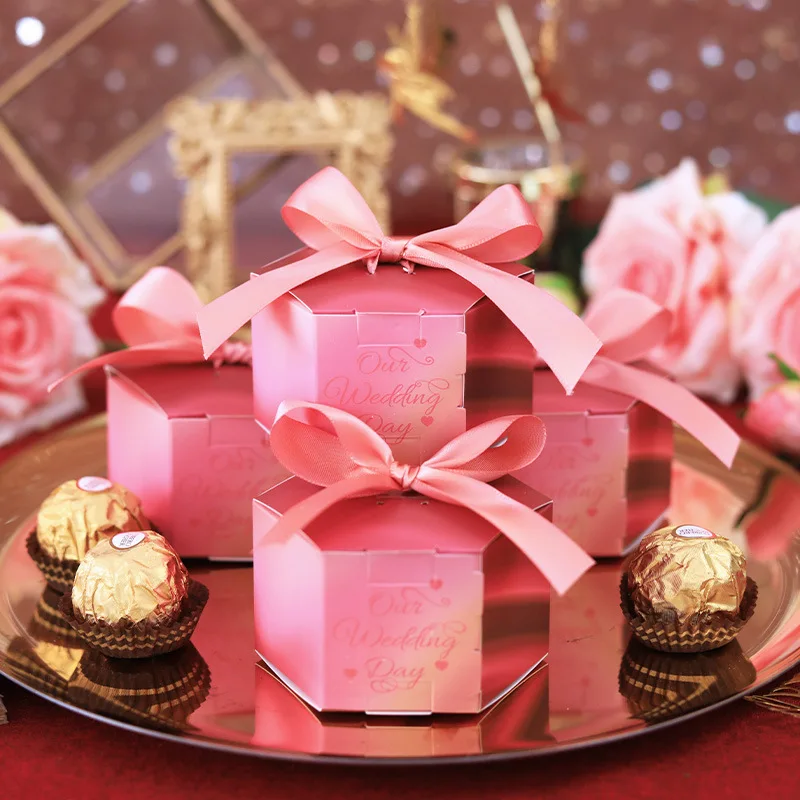 New Creative Hexagon Paper Candy Box Baby Shower Wedding Favors Gifts Box Bomboniera Package Birthday Party Decoration Supplies
New Creative Hexagon Paper Candy Box Baby Shower Wedding Favors Gifts Box Bomboniera Package Birthday Party Decoration Supplies
