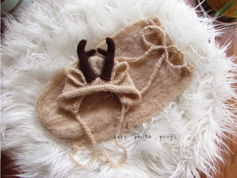 Newborn baby Crochet Mohair Deer Hat and Sleeping Bags Newborn Props Baby Sleep Sack Set Props
Newborn baby Crochet Mohair Deer Hat and Sleeping Bags Newborn Props Baby Sleep Sack Set Props