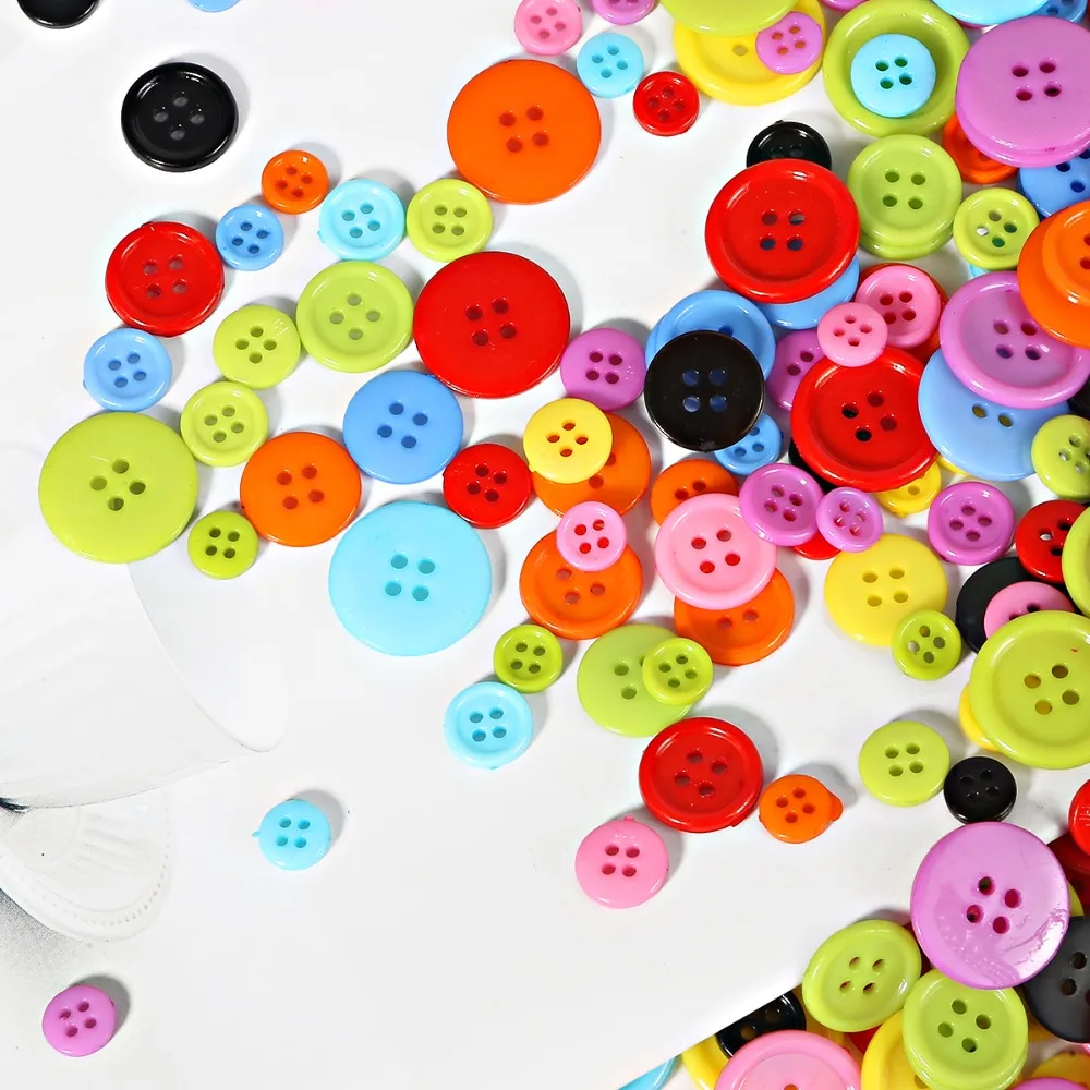 50/100pcs/lot Solid Color Resin Round Flatback Plastic Buttons DIY Sewing Kids Shirt Garment Accessories
50/100pcs/lot Solid Color Resin Round Flatback Plastic Buttons DIY Sewing Kids Shirt Garment Accessories