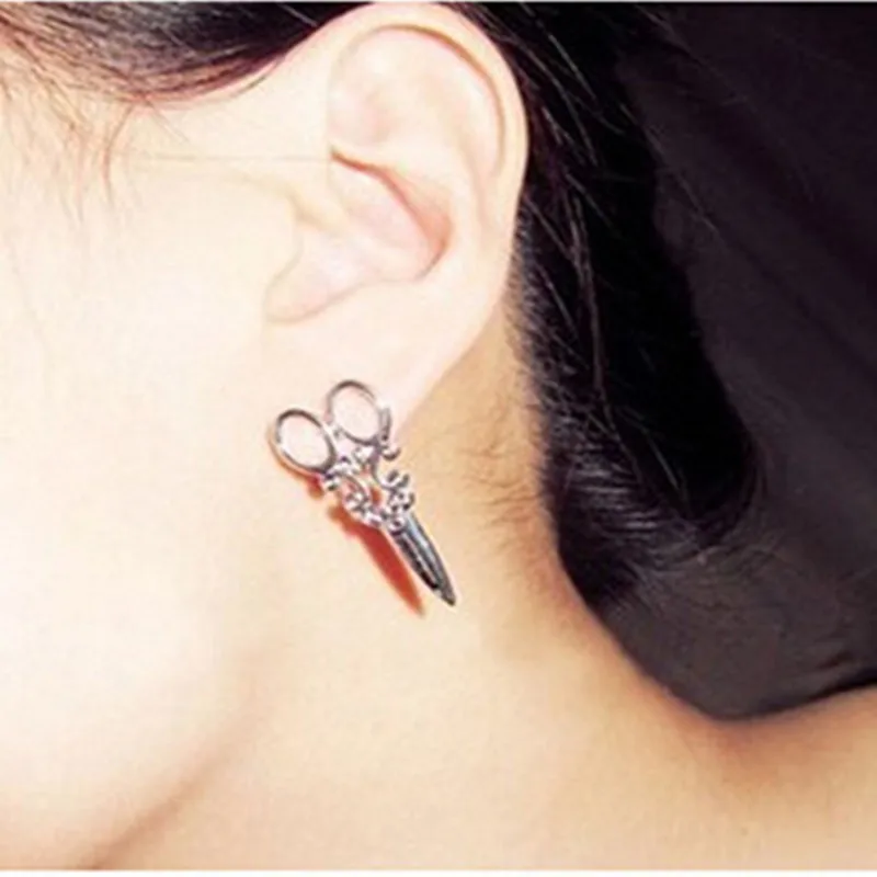 2018 New Design Fashion Personality Punk Wind Earrings Simple Small Scissors Earrings For Women Jewelry Accessories Wholesale
2018 New Design Fashion Personality Punk Wind Earrings Simple Small Scissors Earrings For Women Jewelry Accessories Wholesale