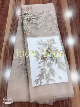 Embroidery leaf pattern three-dimensional flower pearl hot diamond Chinese style high-grade fabric used in wedding dress fashion
Embroidery leaf pattern three-dimensional flower pearl hot diamond Chinese style high-grade fabric used in wedding dress fashion