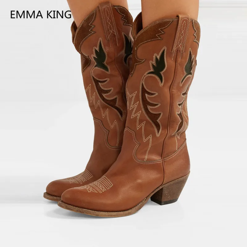 2018 New Brown Leather Embroidered Mid-Calf Boots Women Round Toe Spike Kitten Heels Winter Long Boots Knight Boots Ladies Shoes
2018 New Brown Leather Embroidered Mid-Calf Boots Women Round Toe Spike Kitten Heels Winter Long Boots Knight Boots Ladies Shoes