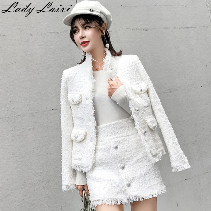 2019 Autumn Winter Women 2 Piece Set Tweed tassel Pearl beading Jacket Coat + Mini Single Breasted pencil Skirt Suits
2019 Autumn Winter Women 2 Piece Set Tweed tassel Pearl beading Jacket Coat + Mini Single Breasted pencil Skirt Suits