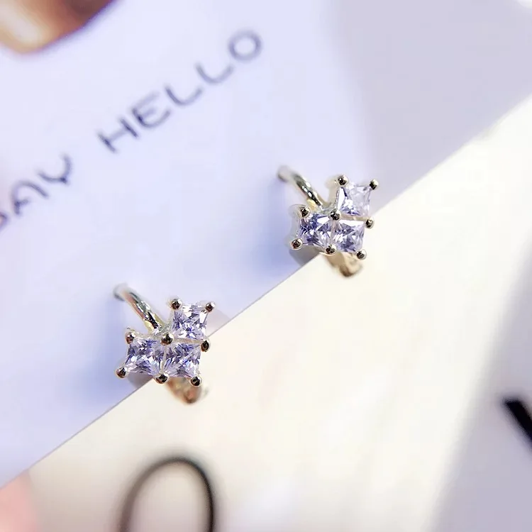 S925 sterling silver earrings fashion zircon love heart-shaped ear bone ear buckle personality sweet girl silver ear jewelry
S925 sterling silver earrings fashion zircon love heart-shaped ear bone ear buckle personality sweet girl silver ear jewelry
