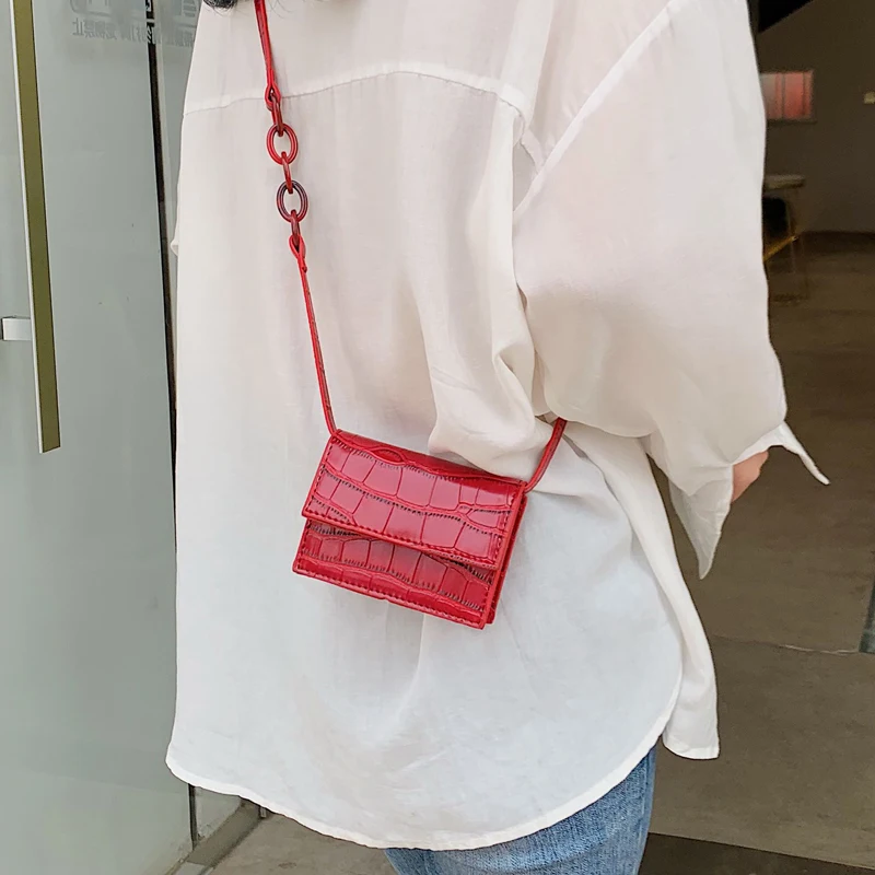 Mini bag female 2019 new summer acrylic chain crocodile pattern small square bag wild mobile phone Messenger bag
Mini bag female 2019 new summer acrylic chain crocodile pattern small square bag wild mobile phone Messenger bag