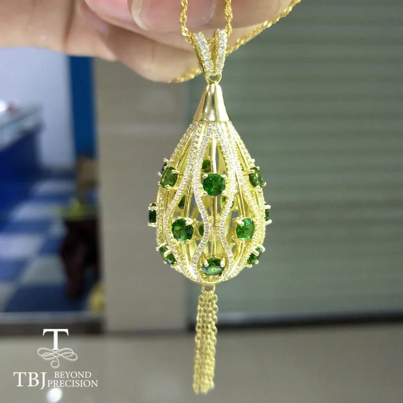 TBJ,Luxury Party pendant necklace in 925 Sterling silver yellow color with natural green chrome diopside gemstone with gift box
TBJ,Luxury Party pendant necklace in 925 Sterling silver yellow color with natural green chrome diopside gemstone with gift box