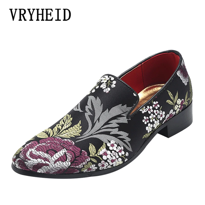 VRYHEID Men Shoes Luxury Brand Men Loafers Chinese style embroidery Dress Shoes Casual Flat Velvet For Men Party Driving Shoes
VRYHEID Men Shoes Luxury Brand Men Loafers Chinese style embroidery Dress Shoes Casual Flat Velvet For Men Party Driving Shoes