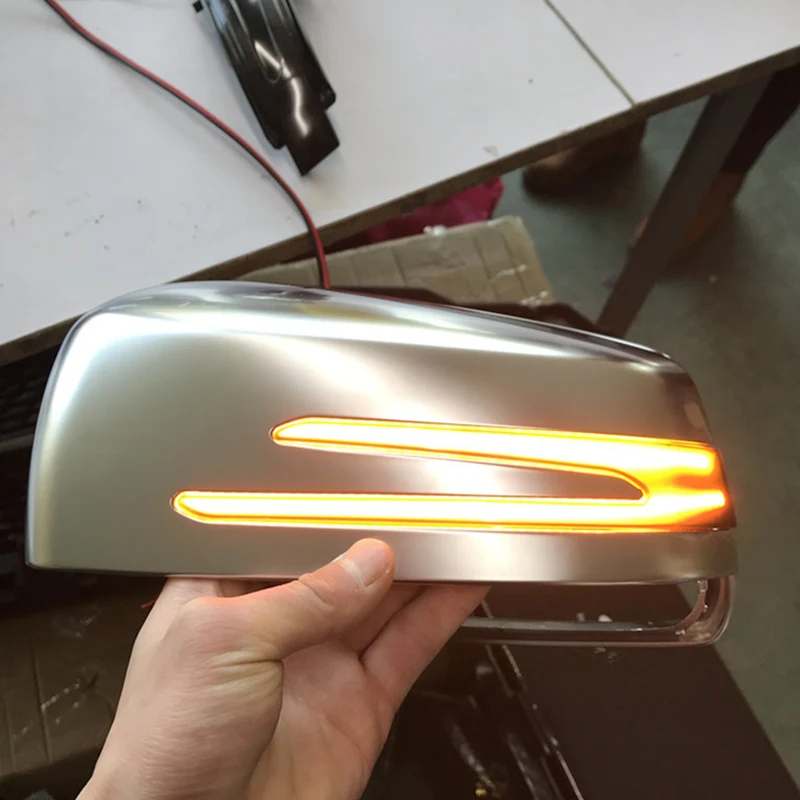 For Mercedes Benz A B C E S CLA GLA CLS W176 W246 W204 side rearview Mirror Dynamic blinker flow LED Turn indicator Light
For Mercedes Benz A B C E S CLA GLA CLS W176 W246 W204 side rearview Mirror Dynamic blinker flow LED Turn indicator Light