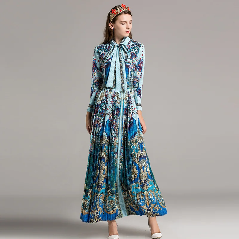 High Quality 2019 Fashion Women Spring Summer Dresses Vintage Stand Collar Long Dress Peacock Printed Maxi dress Pleated dress
High Quality 2019 Fashion Women Spring Summer Dresses Vintage Stand Collar Long Dress Peacock Printed Maxi dress Pleated dress