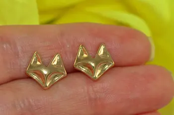 Tiny Fox Studs Earrings Cute Fox Face Stud Earring for Simple Animal Head Jewelry for Women
Tiny Fox Studs Earrings Cute Fox Face Stud Earring for Simple Animal Head Jewelry for Women