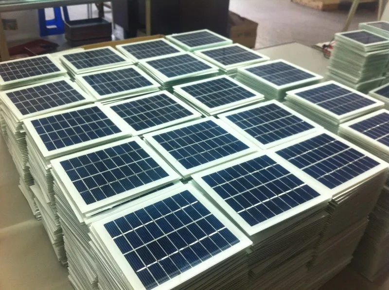 solar panel solar charger Soalr Cells Bars& DIY 2 w 9V 220mA135mm*125mm Glass Laminated Polycrystalline Silicon Solar Cell
solar panel solar charger Soalr Cells Bars& DIY 2 w 9V 220mA135mm*125mm Glass Laminated Polycrystalline Silicon Solar Cell