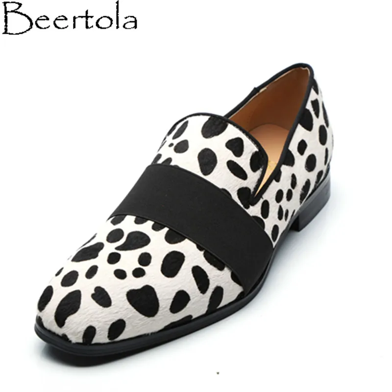 Beertola New Sneakers Men Horsehair Cow Skin Pattern White With Black Dots Zapatos Hombre Elastic Band Slip On Flats Men Shoes
Beertola New Sneakers Men Horsehair Cow Skin Pattern White With Black Dots Zapatos Hombre Elastic Band Slip On Flats Men Shoes