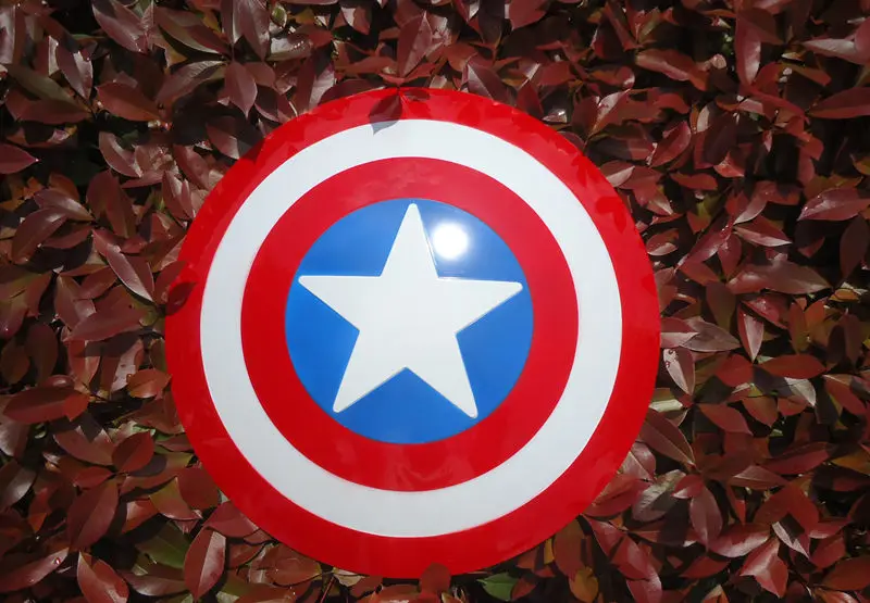 The Avengers Civil War Captain America Shield 1:1 1/1 Cosplay captain america Steve Rogers ABS model adult shield replica toys
The Avengers Civil War Captain America Shield 1:1 1/1 Cosplay captain america Steve Rogers ABS model adult shield replica toys