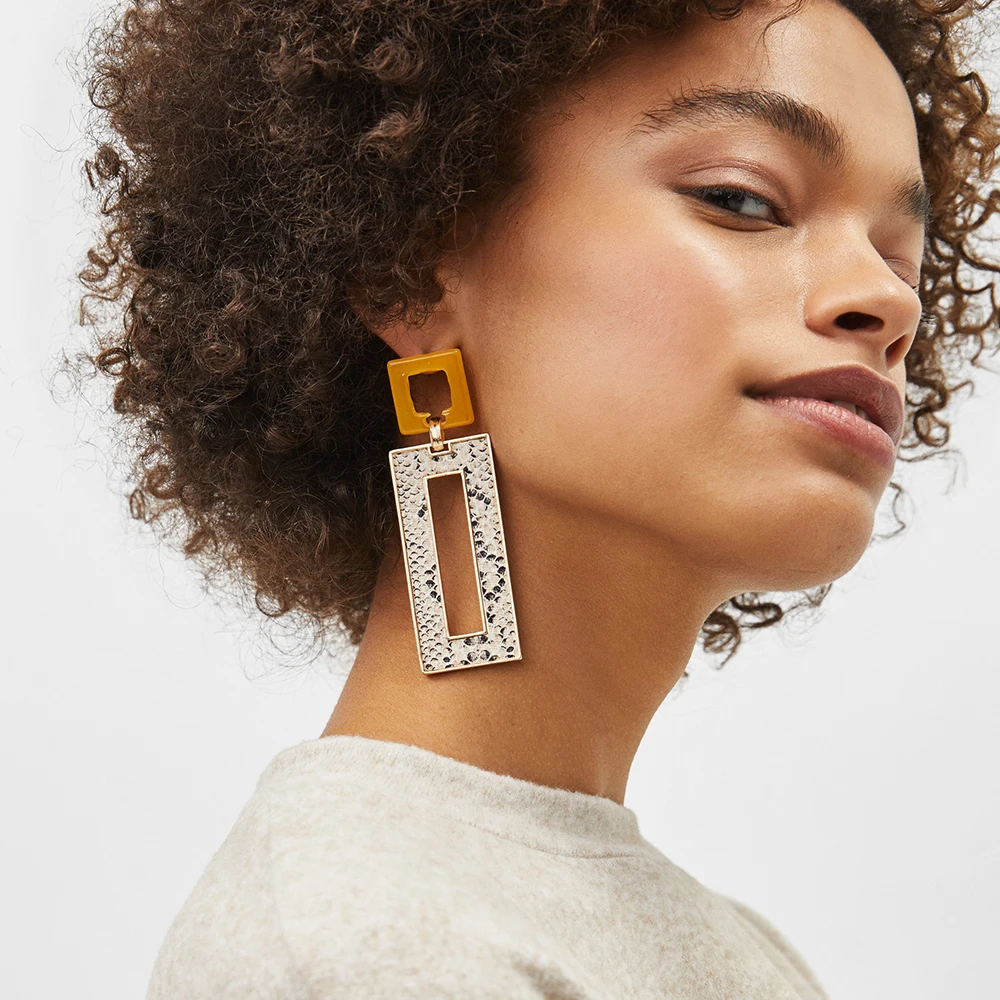 Long Geometry Snake Print Dangle Drop Earring For Women Fashion Yellow Square Acrylic Statement Za Earring Party Jewelry 2019
Long Geometry Snake Print Dangle Drop Earring For Women Fashion Yellow Square Acrylic Statement Za Earring Party Jewelry 2019