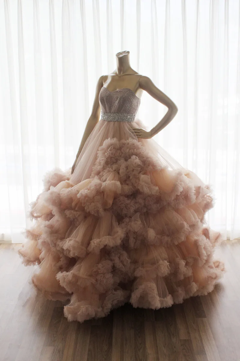 Luxury Princess Long train Cloud Evening dress plus size Ball Gown Prom Dresses vestidos de noiva robe de mariage champage
Luxury Princess Long train Cloud Evening dress plus size Ball Gown Prom Dresses vestidos de noiva robe de mariage champage