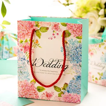 5PCS 18*15*8.5cm Fashion gift paper bag Dream garden European creative personality candy bag gift wedding party Gold rope Flower
5PCS 18*15*8.5cm Fashion gift paper bag Dream garden European creative personality candy bag gift wedding party Gold rope Flower