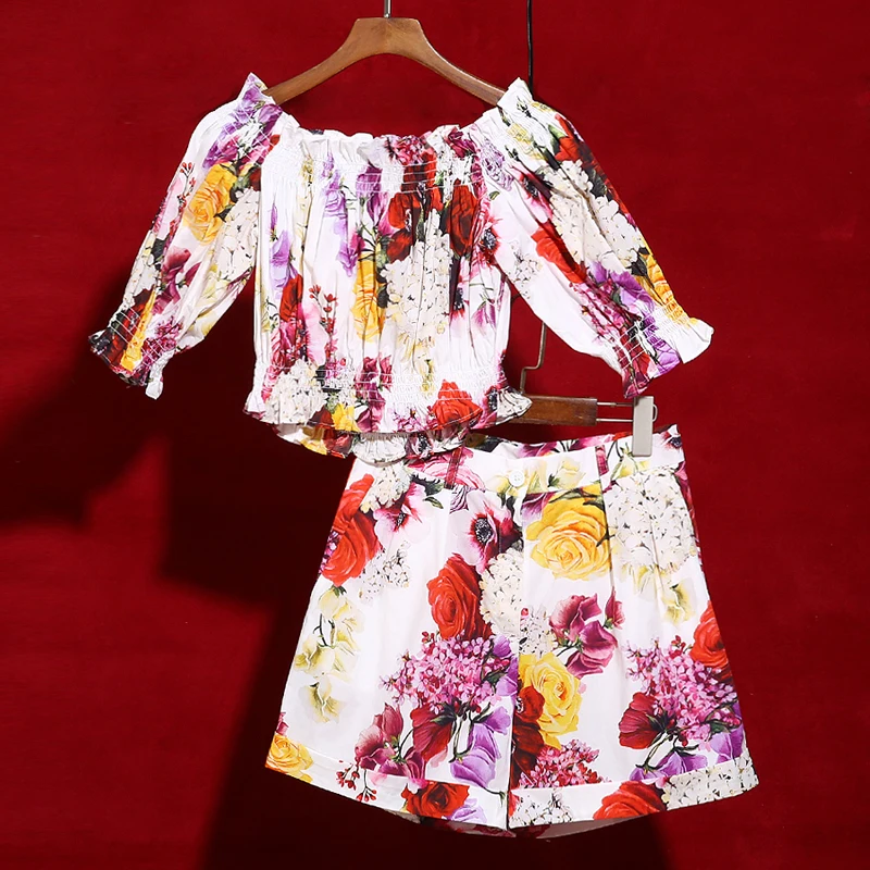 Red RoosaRosee 2019 Designer Two Piece Set Women Short Sleeve Floral Print Elastic Sexy Slash Neck Elegant Tops + Shorts Suit
Red RoosaRosee 2019 Designer Two Piece Set Women Short Sleeve Floral Print Elastic Sexy Slash Neck Elegant Tops + Shorts Suit