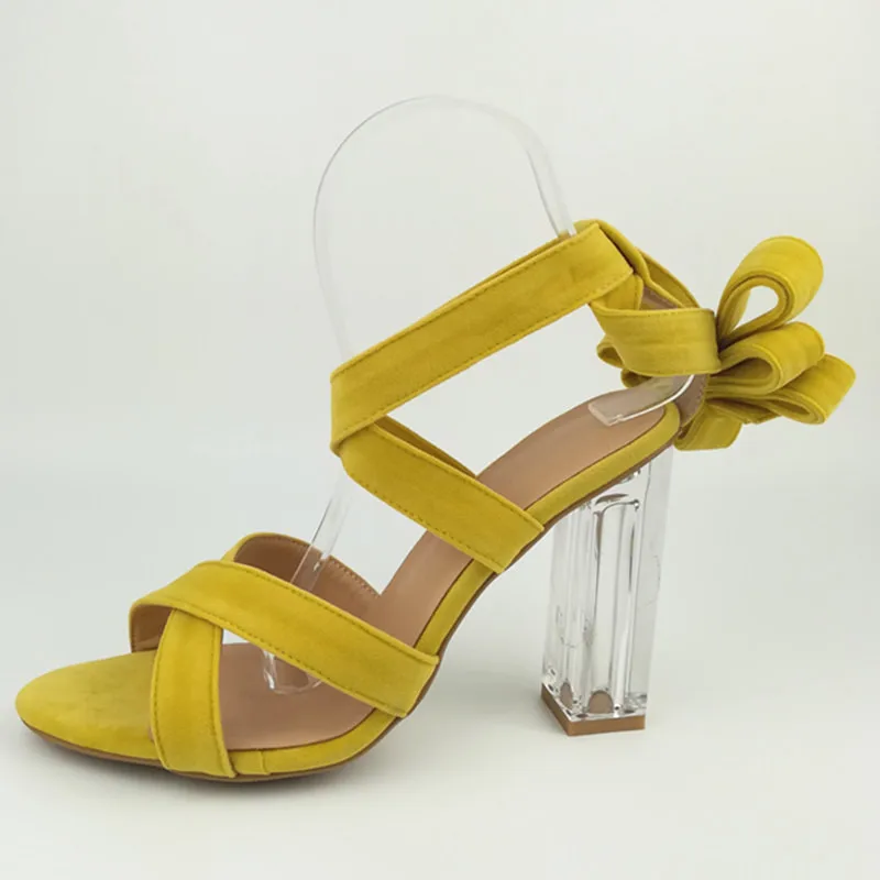 Summer New Type of Butterfly-knotted Crystal Chunky High Heel Women's Sandals Crossed Tips Hollowed-out Butterfly-knots Shoes
Summer New Type of Butterfly-knotted Crystal Chunky High Heel Women's Sandals Crossed Tips Hollowed-out Butterfly-knots Shoes