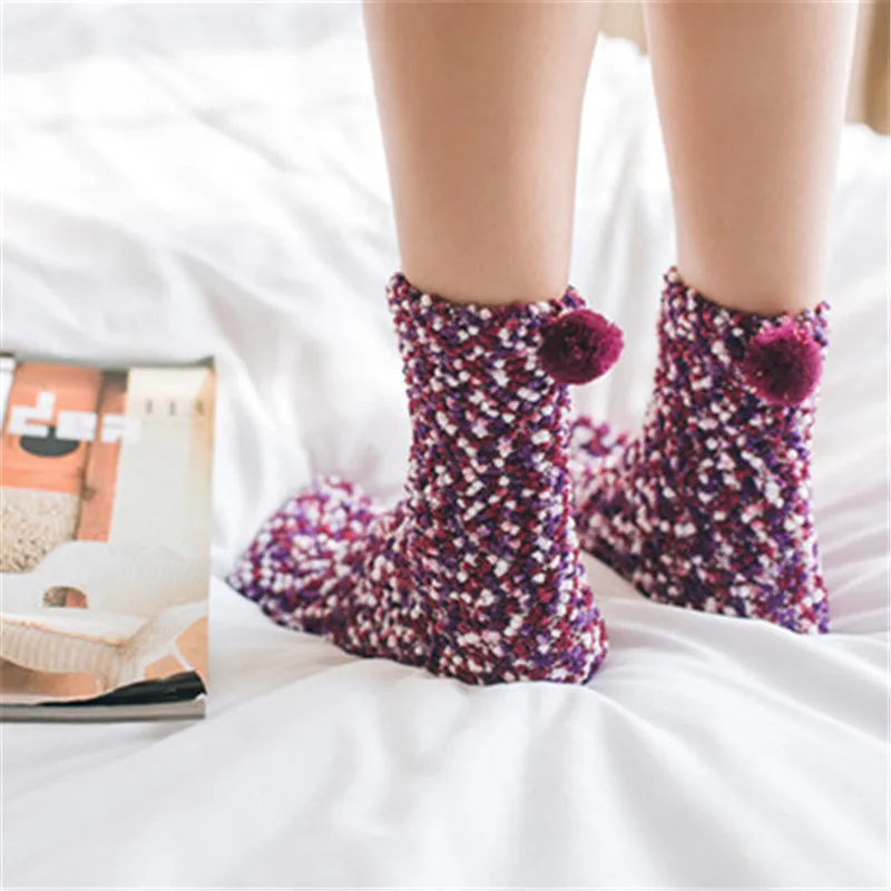 Winter Warm Seamless Terry Women Socks Stitching Stripe Home Slippers Floor Socks Lovely Hairball Sleeping Socks 
Winter Warm Seamless Terry Women Socks Stitching Stripe Home Slippers Floor Socks Lovely Hairball Sleeping Socks