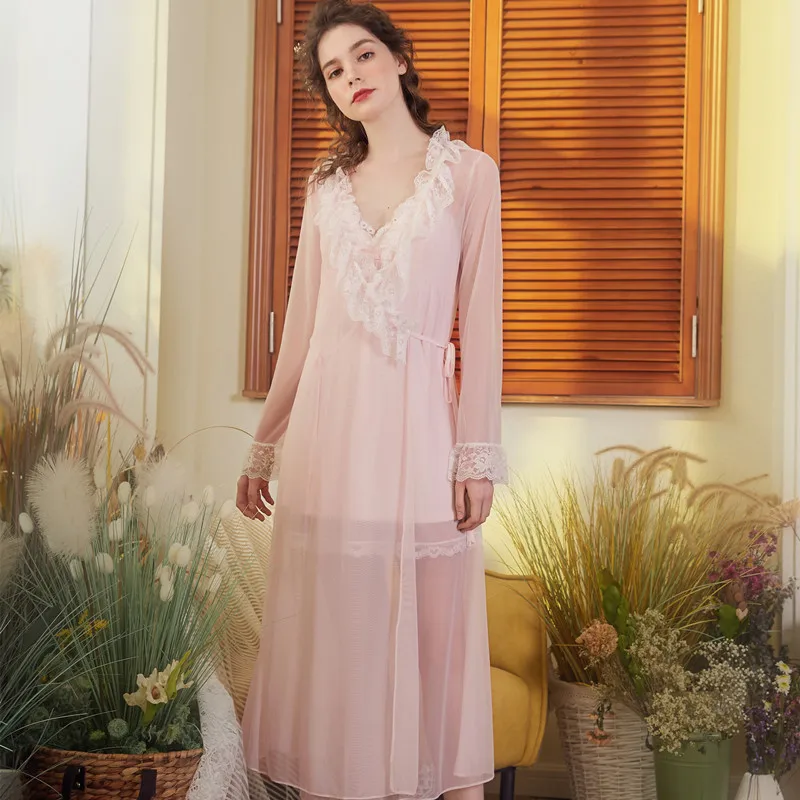 2019 Women Sleepwear White Lace Long Princess Nightdress Maternity Nightgown Elegant Vintage Lace D-Veck Nightwear Vestidos
2019 Women Sleepwear White Lace Long Princess Nightdress Maternity Nightgown Elegant Vintage Lace D-Veck Nightwear Vestidos