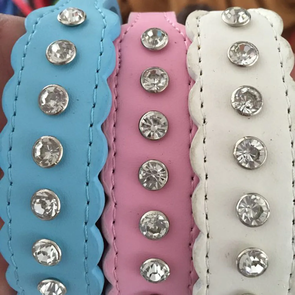 8*8 CM Inch Wide Bling Rhinestone Wave Shape Cat Dog Collars PU Leather Pet Strap for Dogs Blue White Pink 3 Colors 2 Sizes
8*8 CM Inch Wide Bling Rhinestone Wave Shape Cat Dog Collars PU Leather Pet Strap for Dogs Blue White Pink 3 Colors 2 Sizes
