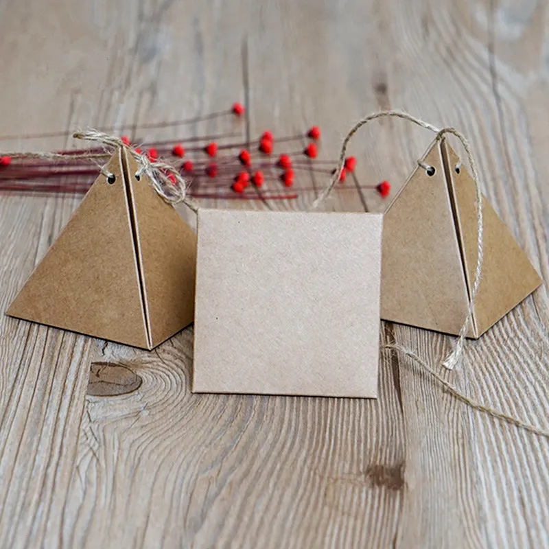 10pcs/lot Kraft Paper Pyramid Style Candy Box Wedding/Gift/Jewelry/Food Gift Boxes Chocolates/Candy Packing Box
10pcs/lot Kraft Paper Pyramid Style Candy Box Wedding/Gift/Jewelry/Food Gift Boxes Chocolates/Candy Packing Box