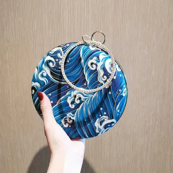 New Arrival Round Mini embroidery Handbag Wristlet Clutch Evening Bag China Style Circular Bag Dropshipping Blue Speical Clutch
New Arrival Round Mini embroidery Handbag Wristlet Clutch Evening Bag China Style Circular Bag Dropshipping Blue Speical Clutch