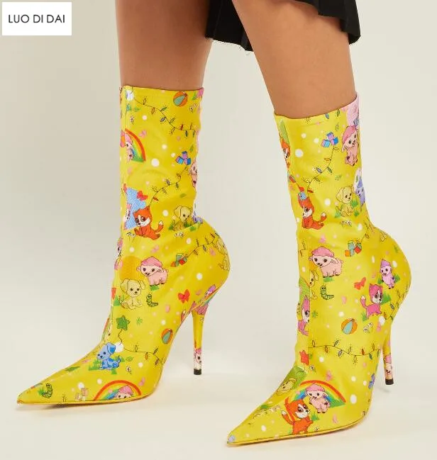 2019 cute women yellow boots POINTED TOE ANKLE BOOTS carton animals print high heels boots party shoes girls dress shoes slip on
2019 cute women yellow boots POINTED TOE ANKLE BOOTS carton animals print high heels boots party shoes girls dress shoes slip on