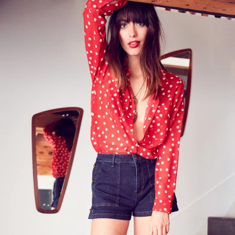 RED CREPE POLKA DOT SHIRT RED PEAS Shirt Vintage Red Bottom White Dots Double Pockets Tops
RED CREPE POLKA DOT SHIRT RED PEAS Shirt Vintage Red Bottom White Dots Double Pockets Tops