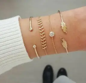 4 Pcs/set Women's Fashion Crystal Leaves Geometric Chain Gold Bracelet Set Bohemian KISS WIFE Vintage Jewelry Wholesale
4 Pcs/set Women's Fashion Crystal Leaves Geometric Chain Gold Bracelet Set Bohemian KISS WIFE Vintage Jewelry Wholesale