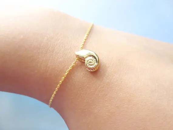 Cute Seashell Bracelet Ariel Voice Shell Bracelet Spiral Swirl Sea Snail Bracelet Ocean Beach Conch Bracelets Nautical jewelry
Cute Seashell Bracelet Ariel Voice Shell Bracelet Spiral Swirl Sea Snail Bracelet Ocean Beach Conch Bracelets Nautical jewelry